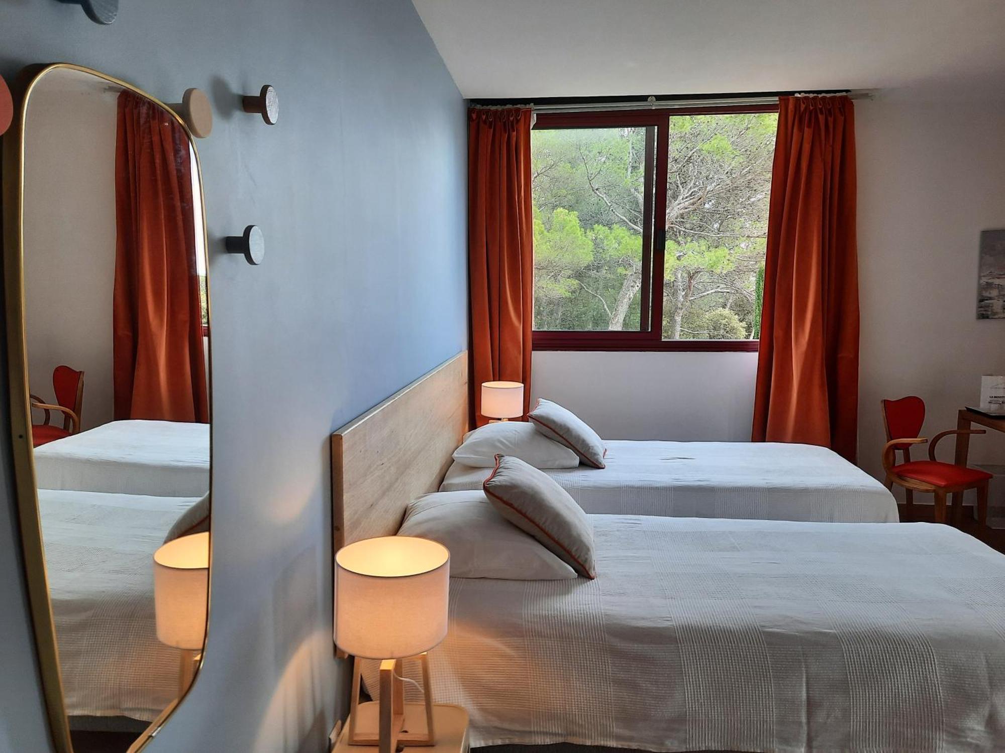 Le Clos Des Chenes Lagarde-Pareol Exterior photo