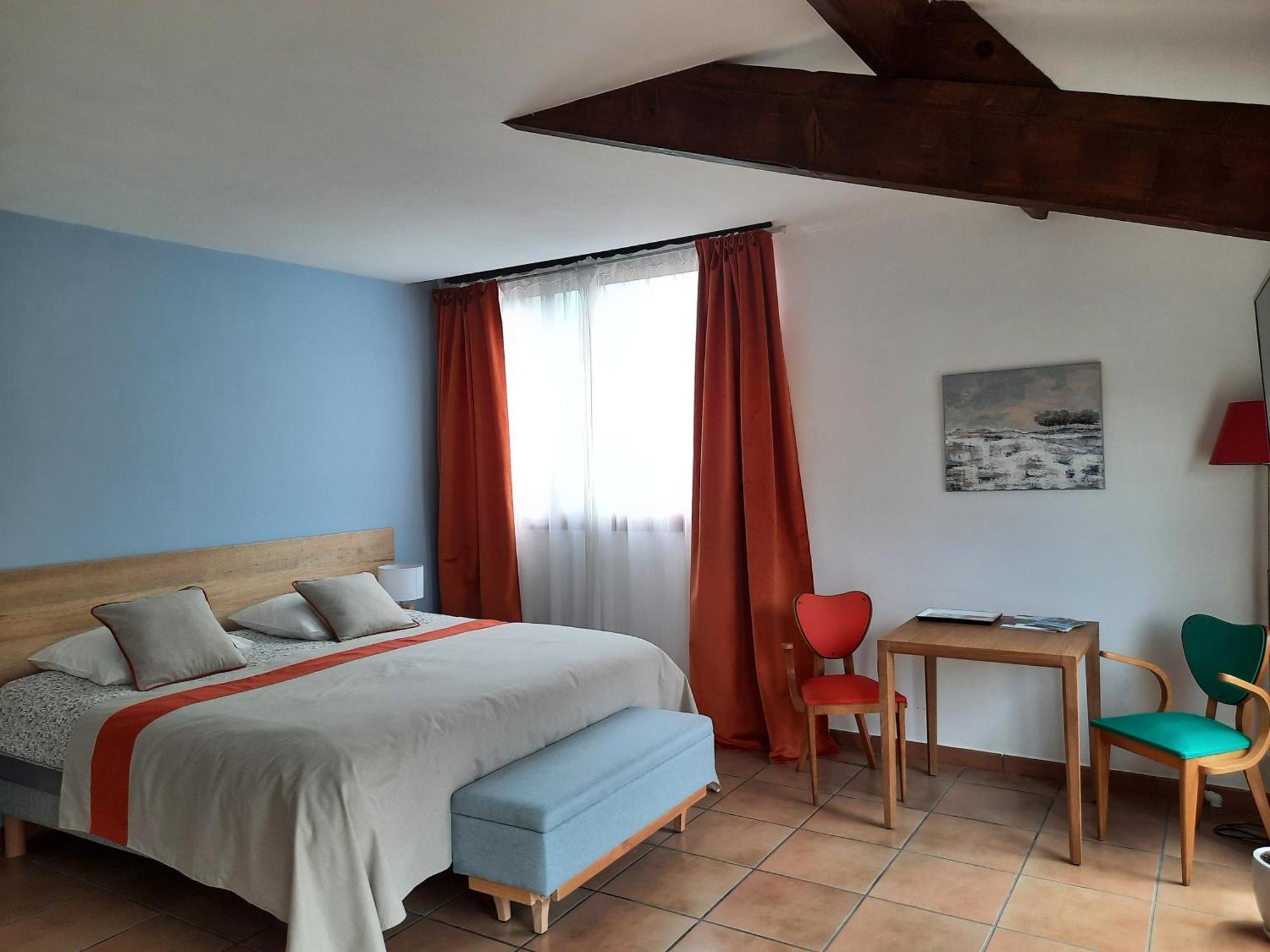 Le Clos Des Chenes Lagarde-Pareol Exterior photo